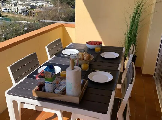 Belmont 3-2 Apartment *